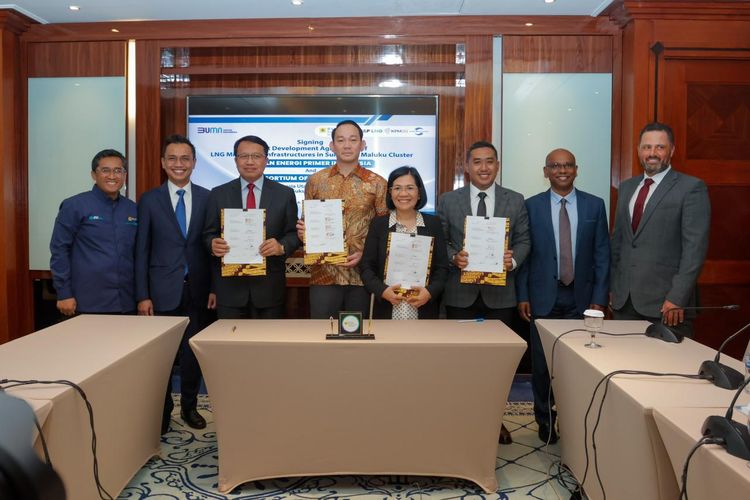 Penandatanganan Joint Development Agreement (JDA) antara PLN EPI dengan Konsorsium PT AGP Indonesia Utama (AGPIU), PT Suasa Benua Sukses (SBS) dan PT KPM Oil & Gas (KPMOG) di Kantor Pusat PLN, Jakarta, pada Selasa (26/3/2024). 