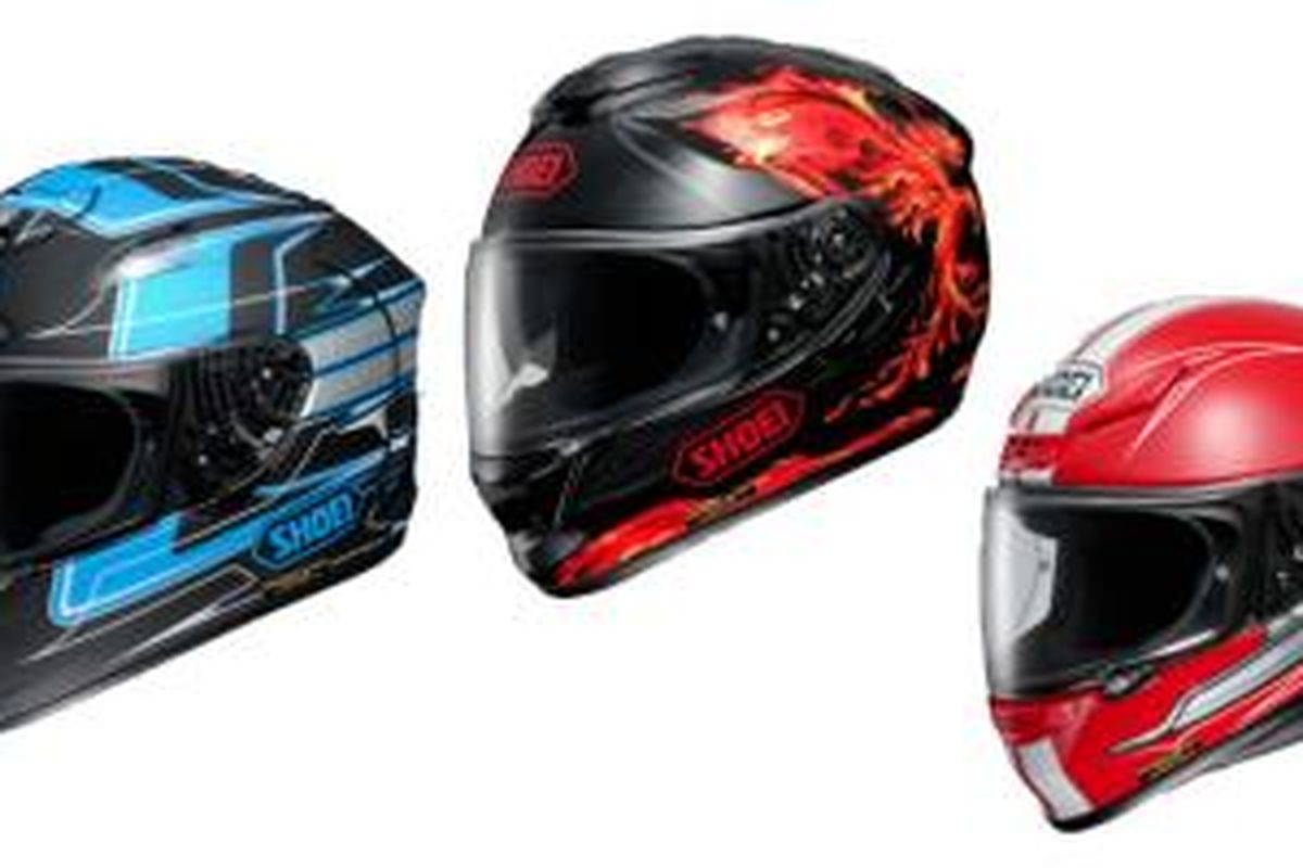 Koleksi baru helm, terdapat beragam corak dan desain.