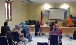 Disperindag dan UKM Halmahera Tengah Salurkan BLT untuk 2.500 Pelaku UMKM
