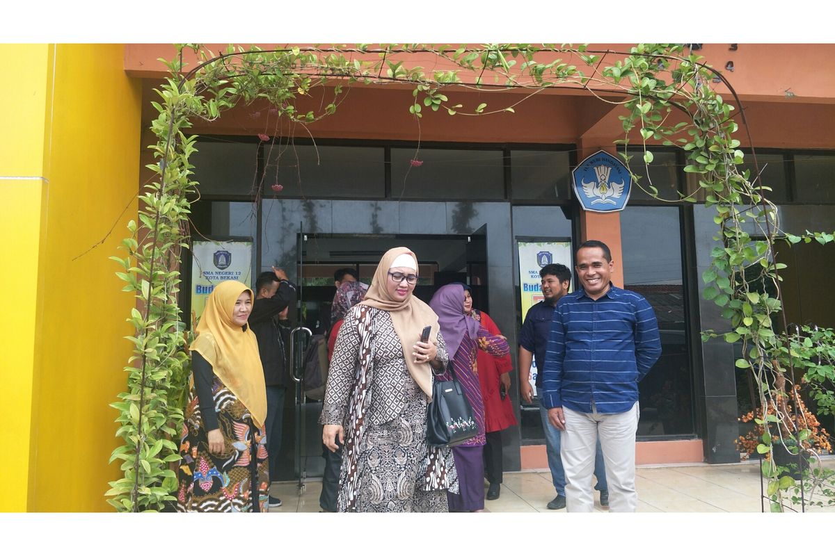 Komisi Perlindungan Anak Indonesia saat berkunjung ke SMAN 12, Kranji, Bekasi, Jumat (14/2/2020).