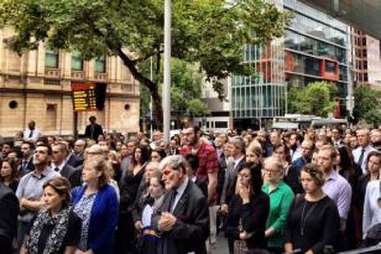 Praktisi hukum mulai dari hakim, jaksa dan pengacara di Melbourne, Australia, melakukan aksi mendukung pembatalan eksekusi Bali Nine, Rabu (18/2/2015).