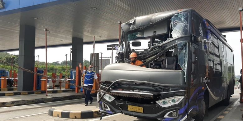 Bus Po Haryanto Tabrak Truk Di Gerbang Kenapa Bus Rawan Rem Blong