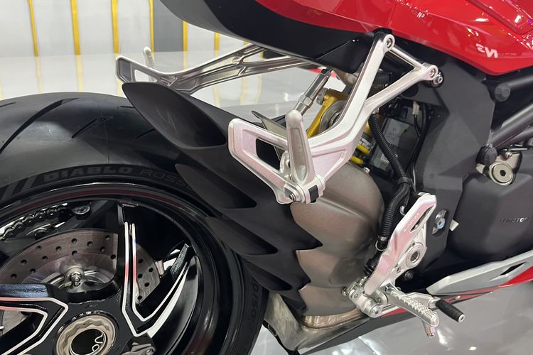 QJMotor Super9 di Jakarta Fair 2025