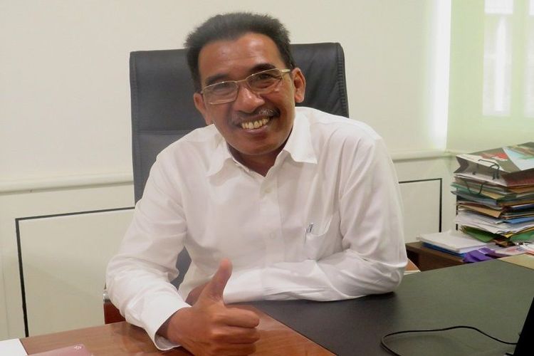 Akademisi di Program Studi Bahasa Indonesia, Fakultas Ilmu Keguruan dan Ilmu Pendidikan, Universitas Sultan Ageng Tirtayasa, Dr H Aceng Hasani, M Pd, resmi diangkat menjadi guru besar.