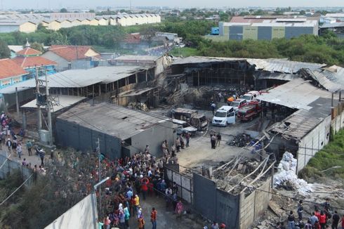 Detik-detik Meledak dan Terbakarnya Pabrik Mercon di Tangerang
