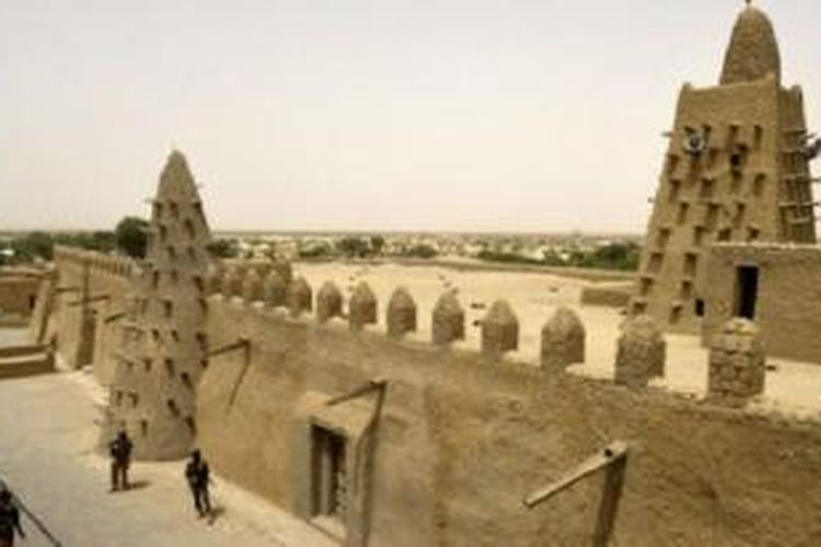 Di masa keemasannya Timbuktu merupakan pusat pendidikan dengan 200 sekolah dan universitas. 