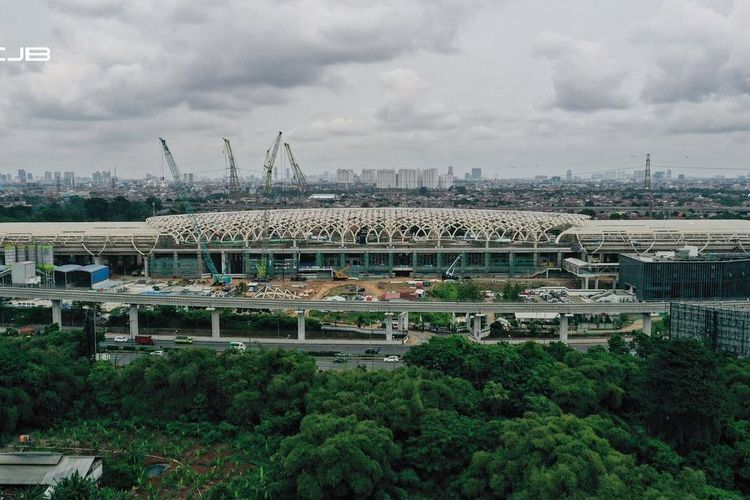 Progres pembangunan Stasiun Halim Kereta Cepat Jakarta-Bandung.