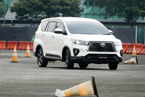 [VIDEO] Jajal New Toyota Innova Venturer Diesel, Makin Mewah?