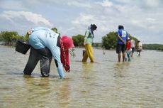 Kapolres Cilacap Bantu Warga Terdampak Banjir, Pastikan Penanganan Cepat