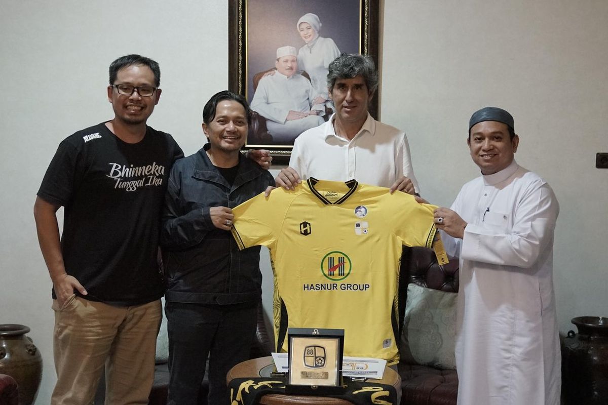 Usai dari Bali United, pelatih tersukses di Liga 1 Indonesia memutuskan melatih Barito Putera di Liga 2.