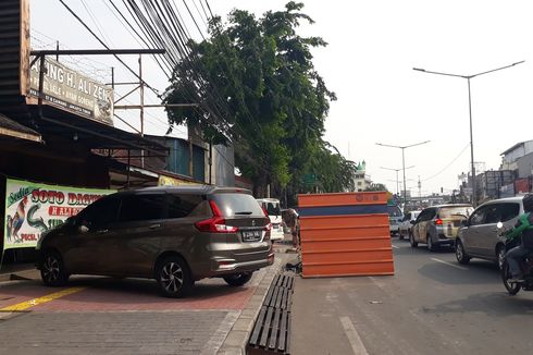 Trotoar Jalan Raya Otista Diokupasi PKL, Satpol PP Mengaku Kekurangan Personel