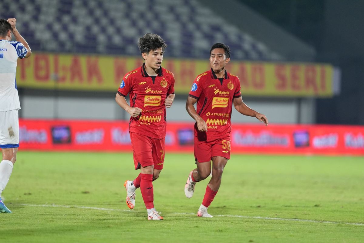 Ryo Matsumura dan Rayhan Hannan mencetak gol pada Pertandingan Persija vs PSIS yang berlangsung di Indomilk Arena, Tangerang, pada Rabu (5/3/2025).