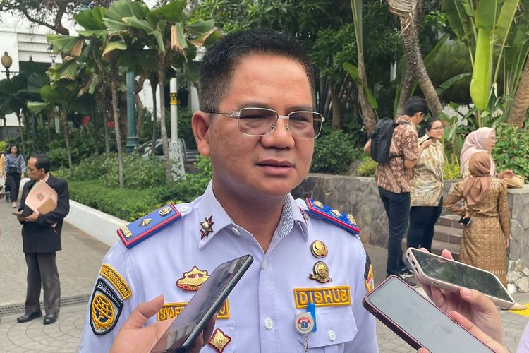 Kepala Dinas Perhubungan DKI Jakarta Syafrin Liputo saat ditemui wartawan di Balai Kota DKI Jakarta, Kamis (9/11/2023).