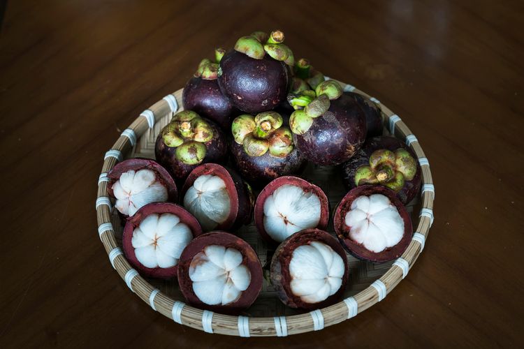 Illustration What are the benefits of mangosteen fruit for health?