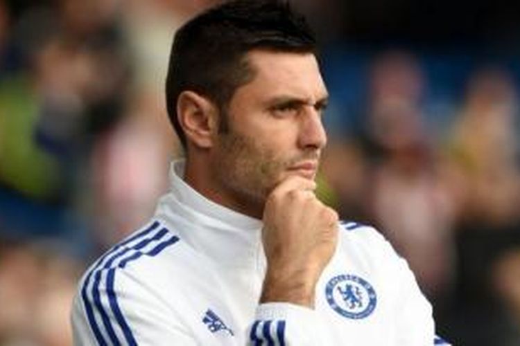 Kiper ketiga Chelsea, Marco Amelia. 