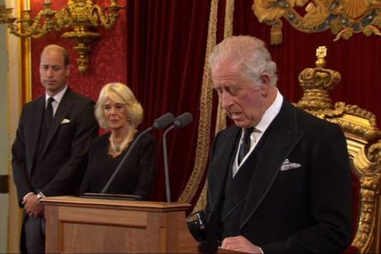 Pangeran Charles resmi diprokamirkan sebagai Raja Inggris yang baru, bergelar Charles III, Sabtu (10/9/2022).