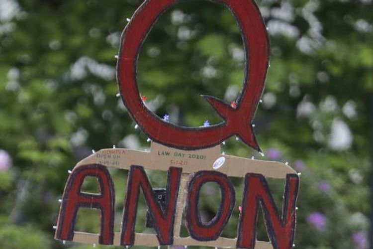 Logo akun konspirasi QAnon.