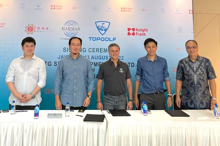 Penandatangaan MoU untuk pembukaan gerai Top Golf pertama di Indonesia, antara PT Golf Entertainment Indonesia dan PT Harmas Jalesveva, Jakarta 13 Agustus 2022.