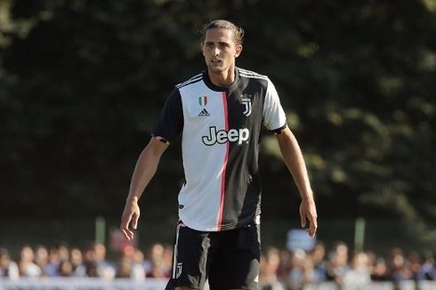 Rabiot Belum Kembali ke Italia karena Protes Gaji Dipotong Juventus?