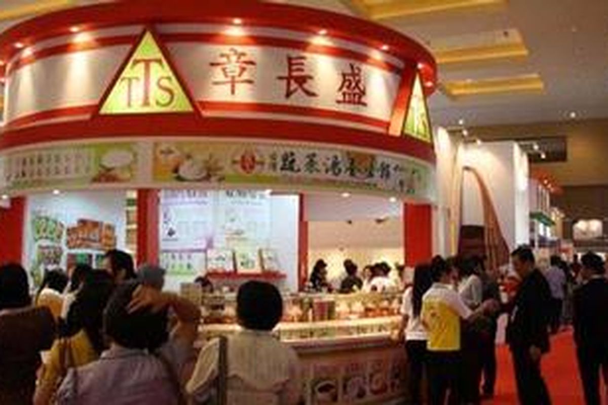 Suasana pameran Food & Hotel Indonesia 2011 di JIExpo, Kemayoran.
