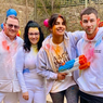 Masih Pandemi, Priyanka Chopra Nikmati Perayaan Holi di Rumah