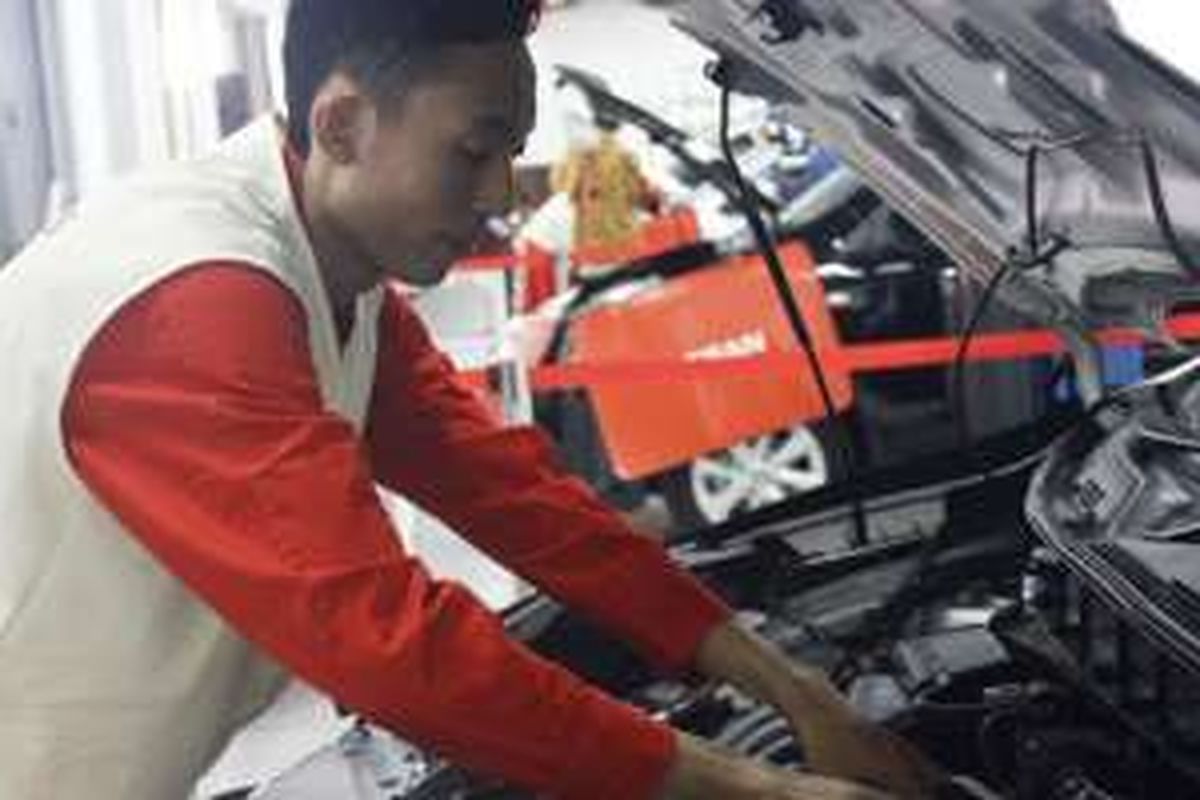 Servis di bengkel Nissan dan Datsun.