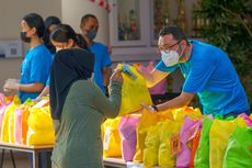 Syukuran HUT Kemerdekaan RI, Sekolah Bogor Raya Gelar Bazaar Sembako