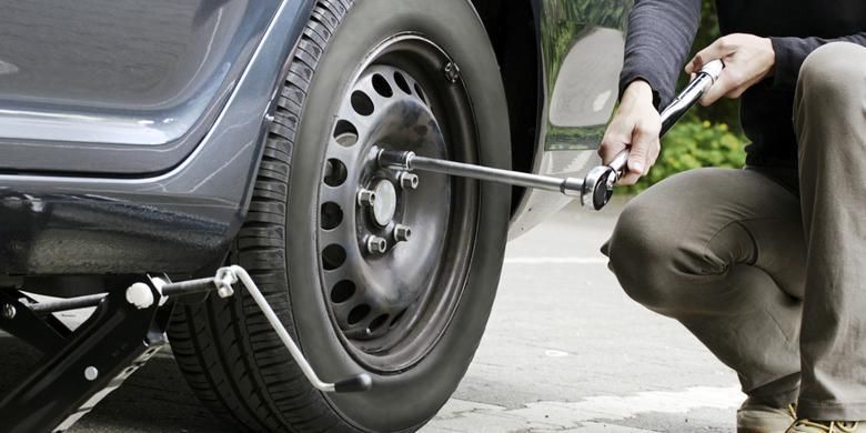 penyebab kain kopling mobil cepat aus Rotasi Ban Mobil  Jangan Sampai Sia sia