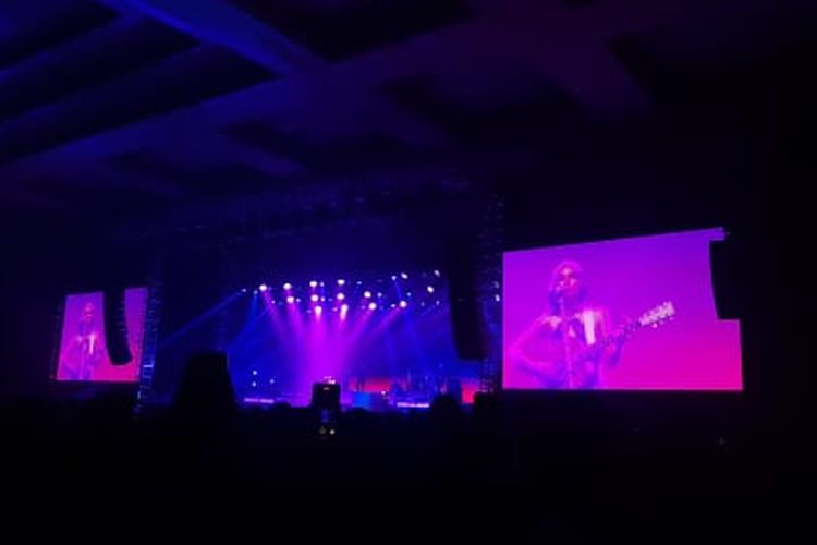 Penyanyi Niki Zefanya alias NIKI hadir dalam Nicole World Tour 2023 Selasa (26/9/2023) di Hall D2 Gambir Expo Kemayoran, Jakarta Pusat.