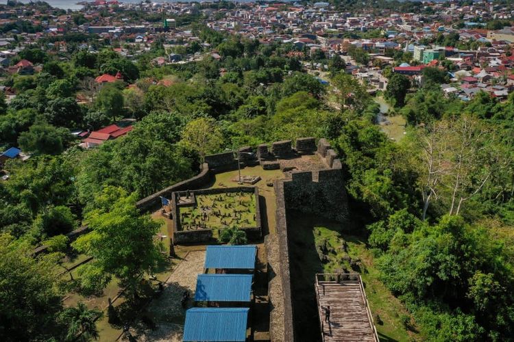 Desa Limbo Wolio punya benteng terbesar di dunia