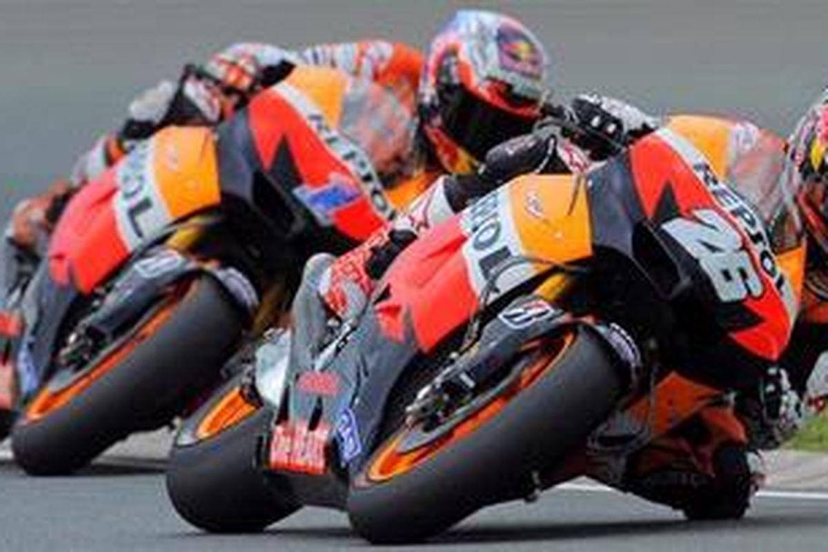 Duo Repsol Honda, Dani Pedrosa (kanan), dan Casey Stoner.