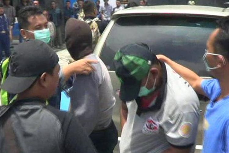 Dua tersangka dari panitia Diksar Mapala UII diperiksa di Polres Karanganyar, Jawa Tengah, Senin (30/1/2017). 