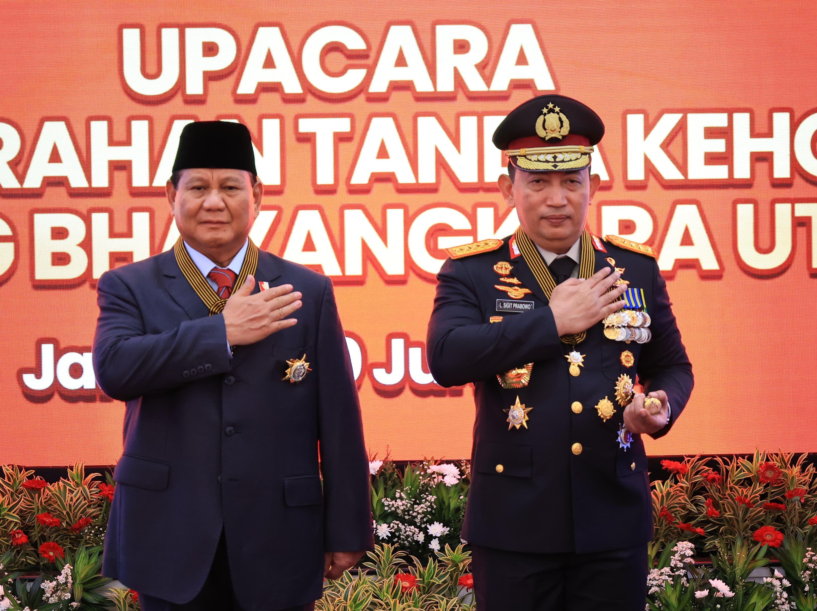 Deretan Tanda dan Gelar Kehormatan yang Diterima Prabowo dalam 5 Tahun Terakhir