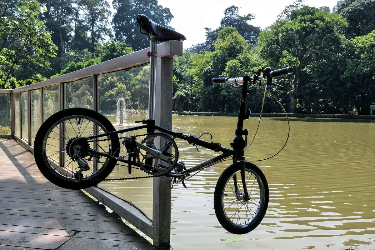 Sudut-sudut di Keun Raya Bogor, yang menarik dijadikan lokasi foto, Minggu (26/7/2020). Beberapa lokasi yang menarik seperti di Danau Gunting dan di samping akar-akar pohon raksasa yang erumur ratusan tahun.