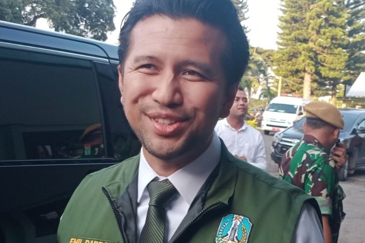 Wakil Gubernur Jawa Timur (Jatim), Emil Elestianto Dardak bicara soal pelaku judi online yang dirawat di RSJ Menur. 