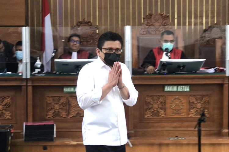 Mantan Kepala Divisi Profesi dan Pengamanan (Kadiv Propam) Polri Ferdy Sambo dalam persidangan di Pengadilan Negeri (PN) Jakarta Selatan, Rabu (7/12/2022). Sambo dihadirkan Jaksa Penuntut Umum (JPU) sebagai saksi kasus pembunuhan berencana terhadap Nofriansyah Yosua Hutabarat atau Brigadir J dengan terdakwa Richard Eliezer atau Bharada E, Bripka Ricky Rizal dan Kuat Ma’ruf.