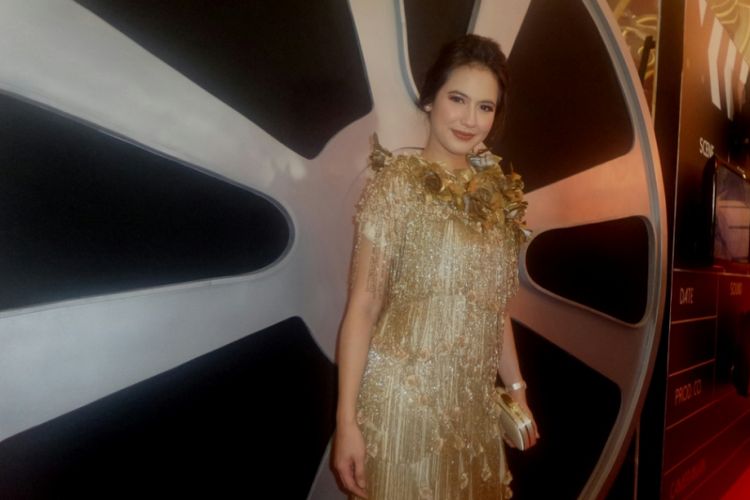 Pevita Pearce di karpet merah Indonesian Movie Actors Awards 2017 yang digelar di Plenary Hall MNC News Center, Jakarta Pusat, Kamis (18/5/2017) malam.