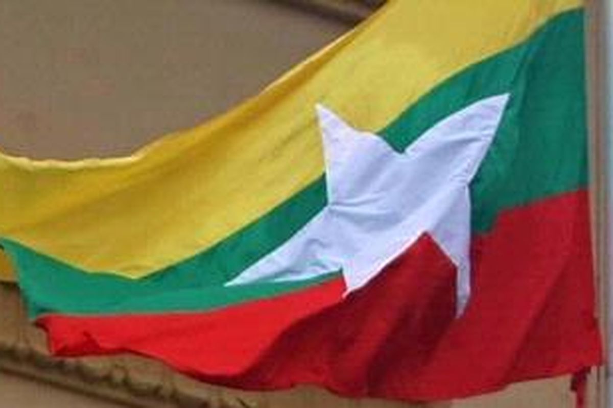 Bendera Myanmar yang baru