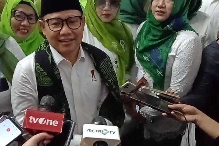 Calon Wakil Presiden (Cawapres) dari Koalisi Perubahan untuk Persatuan (KPP) Muhaimin Iskandar atau Cak Imin, memulai kampanye sebagai kontestan Pilpres 2024 di Mojokerto, Jawa Timur, Selasa (28/11/2023).