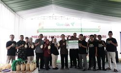 Dukung Petani Melon Hidroponik, Dompet Dhuafa dan Rois OJK Resmikan Greenhouse di Langensari 