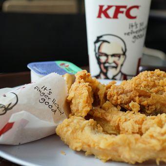 Ilustración del menú de Kentucky Fried Chicken (KFC). 
