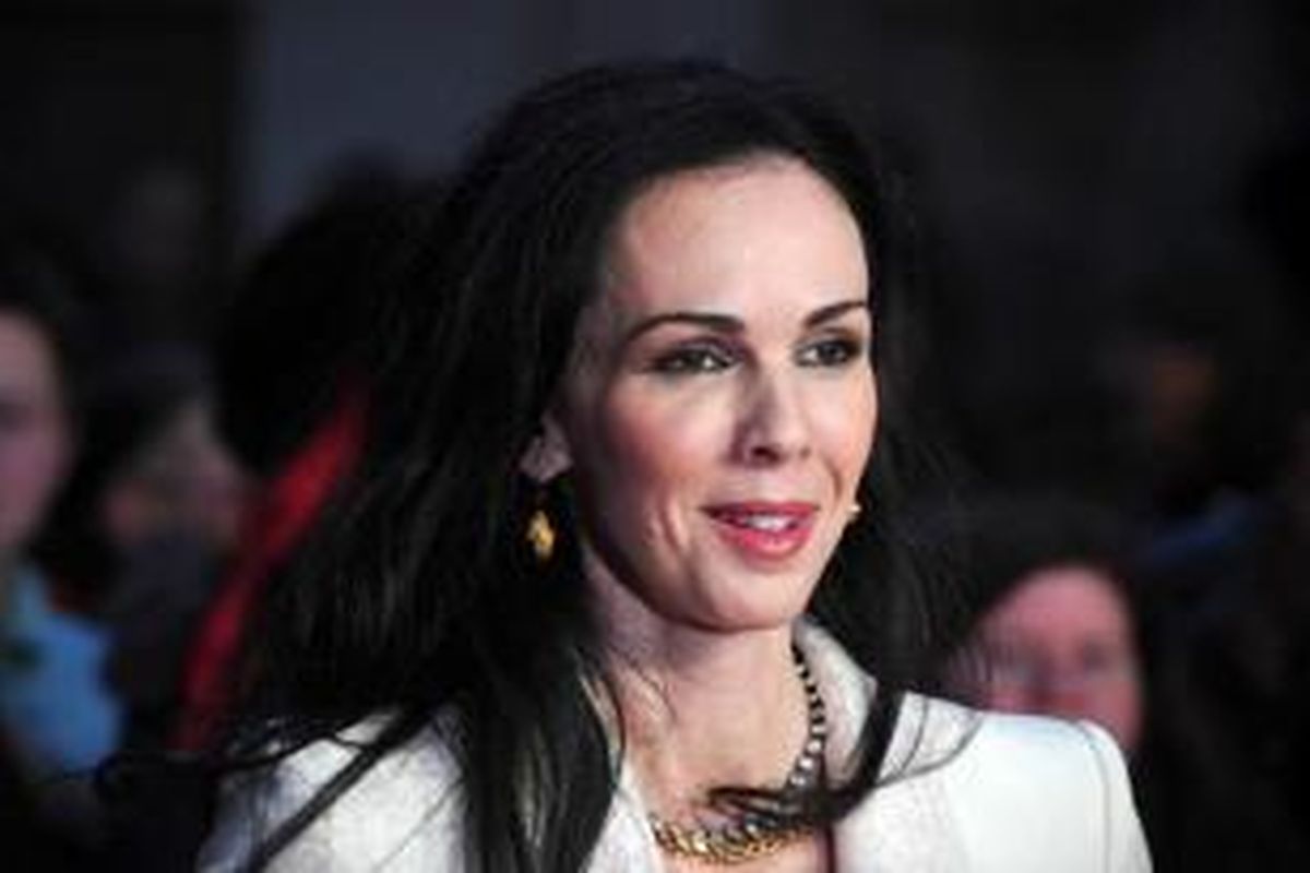  L'Wren Scott, dikenal sebagai pacar bertahun-tahun vokalis Rolling Stone, Mick Jagger, ditemukan tewas dengan dugaan awal bunuh diri, Senin (17/3/2014).