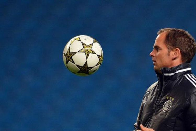 Frank De Boer Pelatih Timnas Adalah Pekerjaan Penting