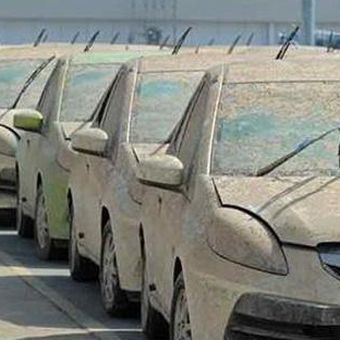 ilustrasi industri mobil atau otomotif Jepang.