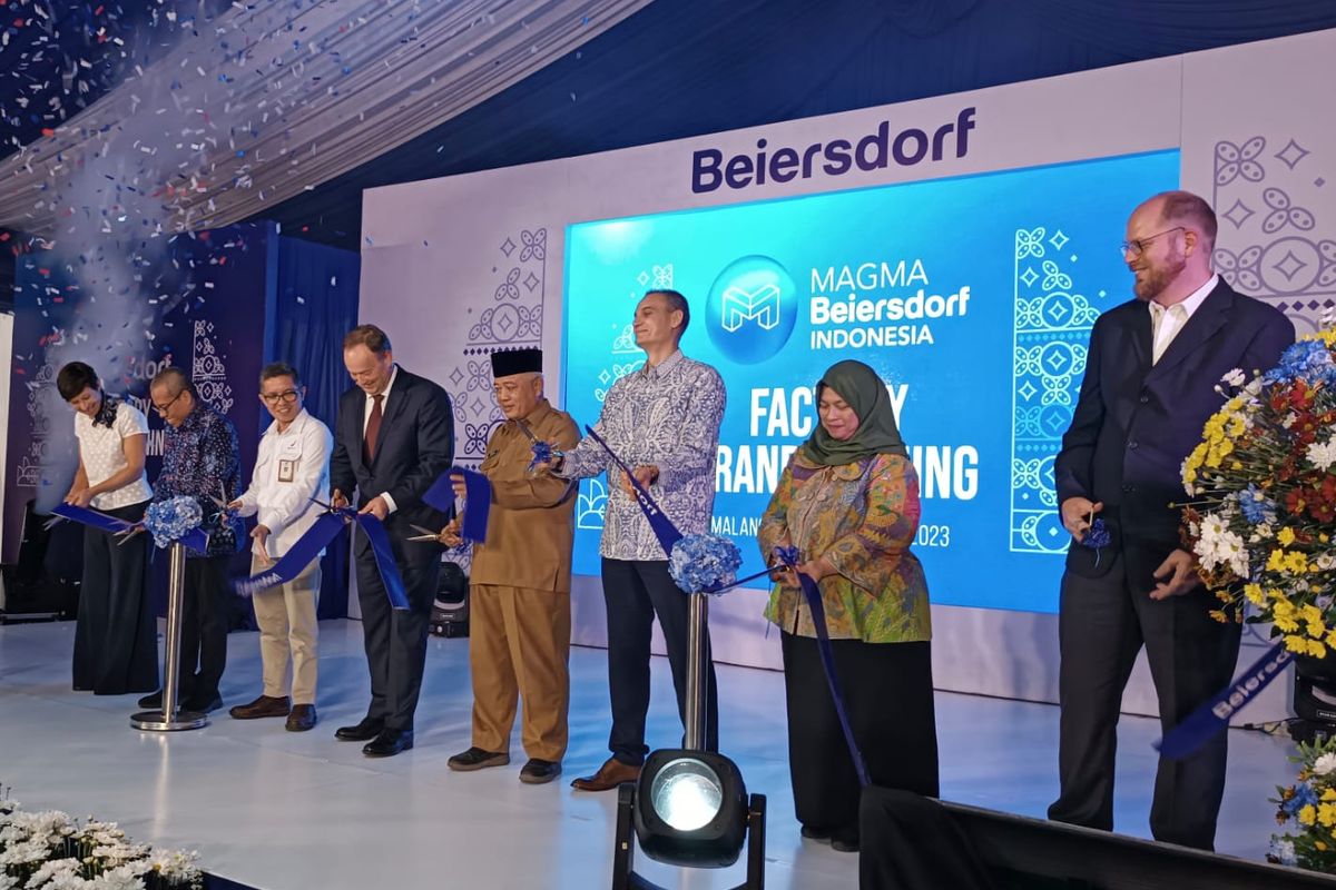 Peresmian perluasan pabrik milik PT Beiersdorf Indonesia, perusahaan asal Hamburg, Jerman yang berada di Singosari, Kabupaten Malang, Selasa (30/5/2023).
