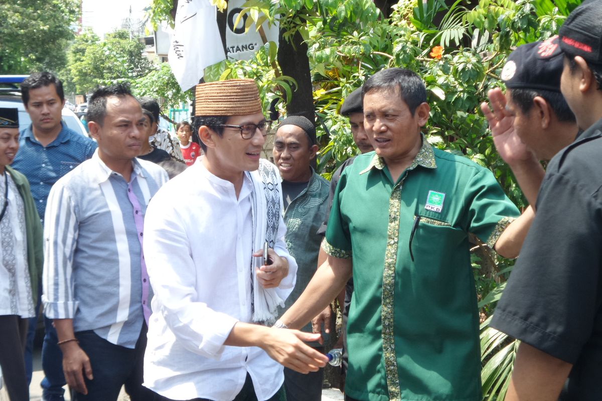 Calon wakil gubernur DKI Jakarta Sandiaga Uno silaturahim dengan pengurus DPC PKB Jakarta Pusat di Jalan Petamburan, Jakarta Pusat, Minggu (5/3/2017) siang.