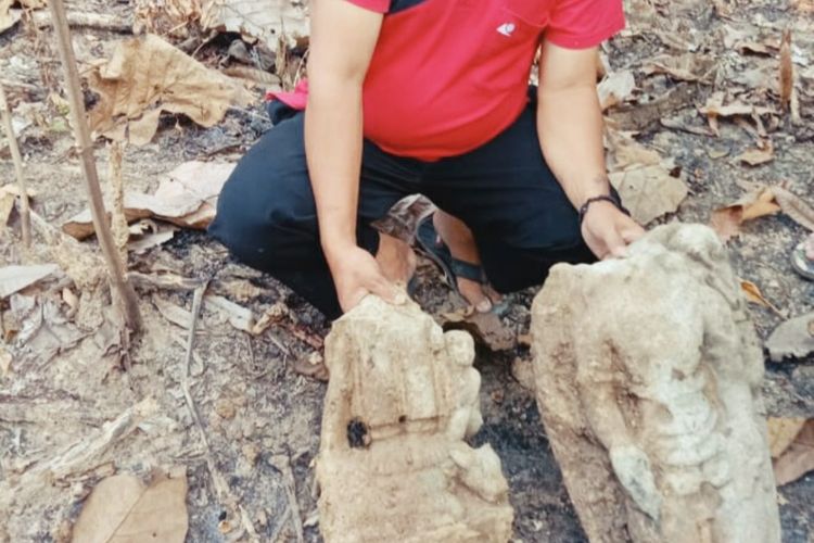 Masyarakat dihebohkan dengan penemuan tiga arca dewa yang diduga peninggalan peradaban agama Hindu di kawasan hutan Dusun Segoro Gunung, Desa Nglinduk, Kecamatan Gabus, Kabupaten Grobogan, Jawa Tengah.