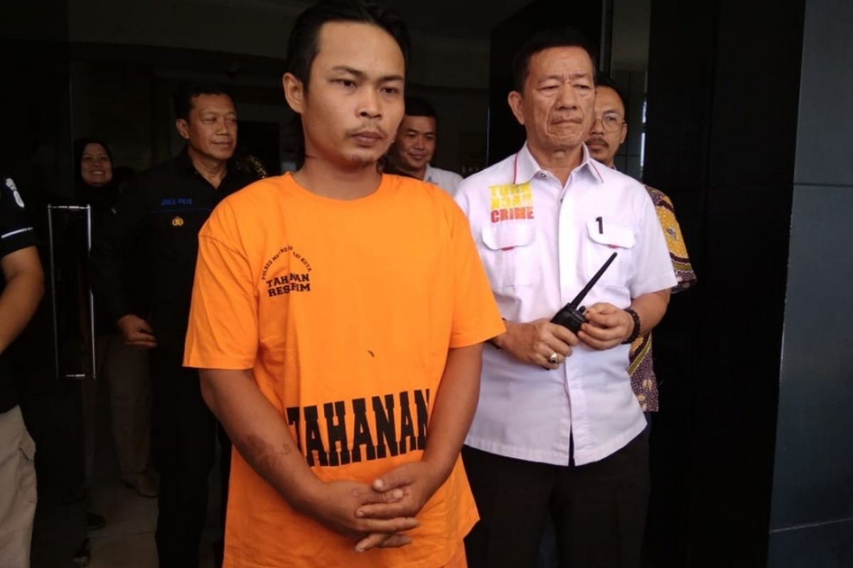 Ariyanto (29), pelaku yang menganiaya bocah 5 tahun di Bekasi berhasil ditangkap Satreskrim Polrestro Bekasi Kota, Selasa (2/10/2018).