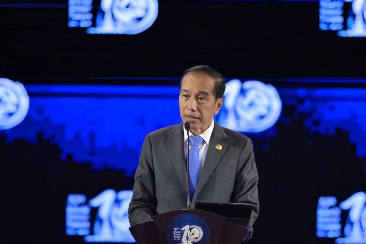 Presiden Joko Widodo menyampaikan pidato saat pembukaan World Water Forum ke-10 2024 di Bali International Convention Center, Nusa Dua, Badung, Bali, Senin (20/5/2024). 