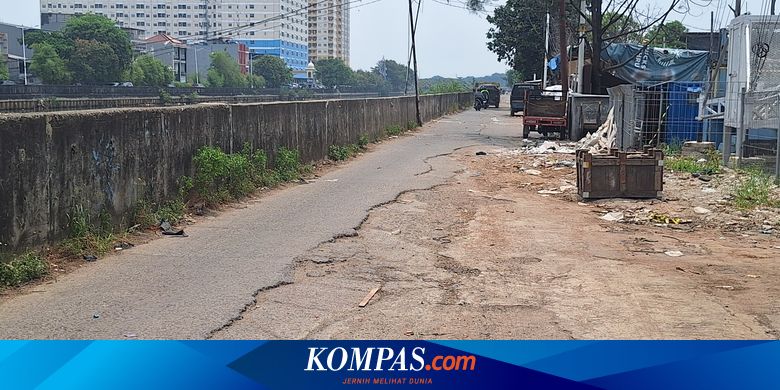 Jalan Kepanduan 2 Jakut Rusak, Warga Minta Segera Diperbaiki